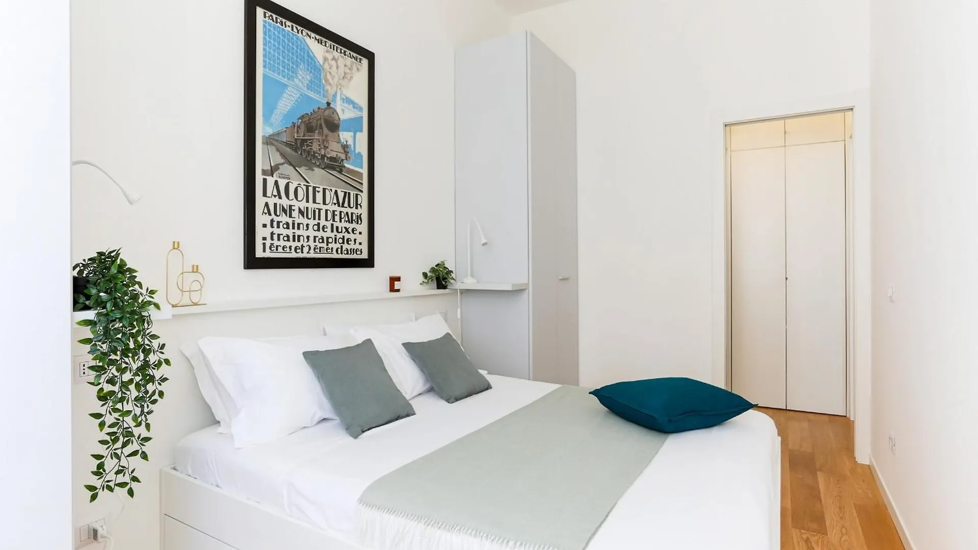 The Best Rent - Modern One Bedroom Apartment In San Babila ミラノ